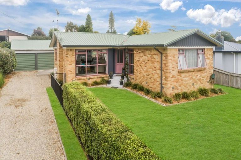 Photo of property in 64 Browning Street, Leamington, Cambridge, 3432