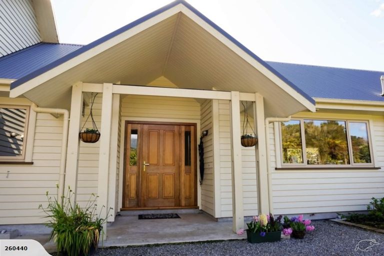 Photo of property in 264 Umere Road, Karamea, 7893