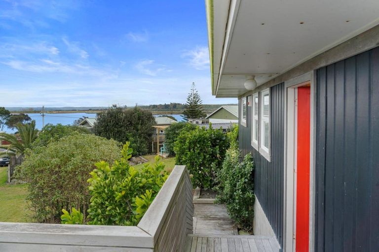 Photo of property in 643 Pukehina Parade, Pukehina, Te Puke, 3189