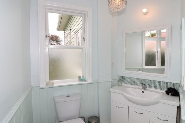 Photo of property in 206 Main Street, Greytown, 5712