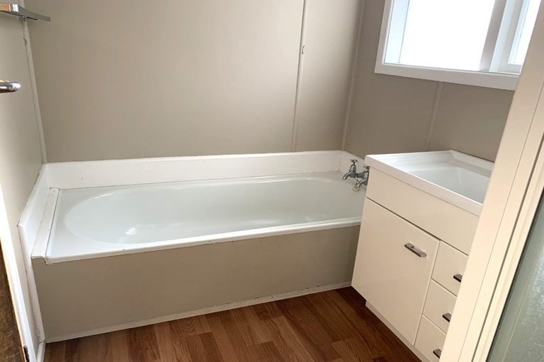 Photo of property in 6 Marotoa Grove, Turangi, 3334