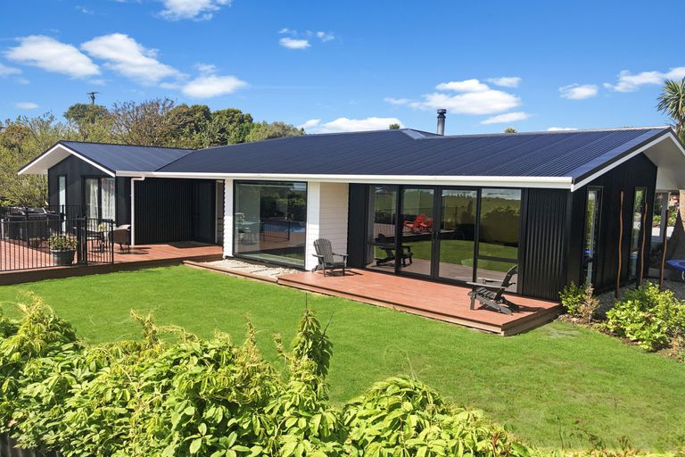 Photo of property in 231 Moturata Road, Taieri Beach, Brighton, 9091