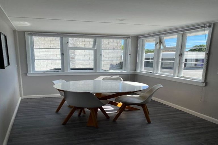 Photo of property in 918 Heretaunga Street East, Parkvale, Hastings, 4122