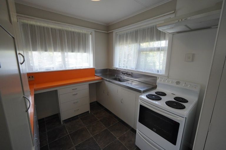 Photo of property in 9 Bristol Crescent, Roslyn, Palmerston North, 4414