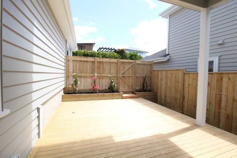 Photo of property in 157a Bonair Crescent, Silverdale, 0932