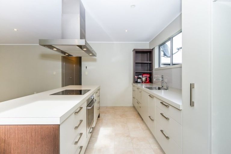 Photo of property in 14 Brightside Road, Stanmore Bay, Whangaparaoa, 0932