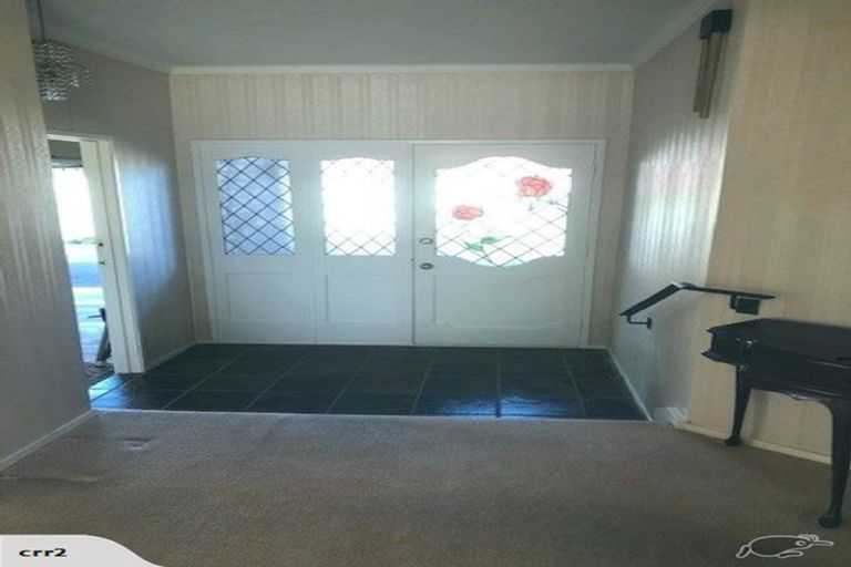 Photo of property in 10 Wilmington Place, Forrest Hill, Auckland, 0620