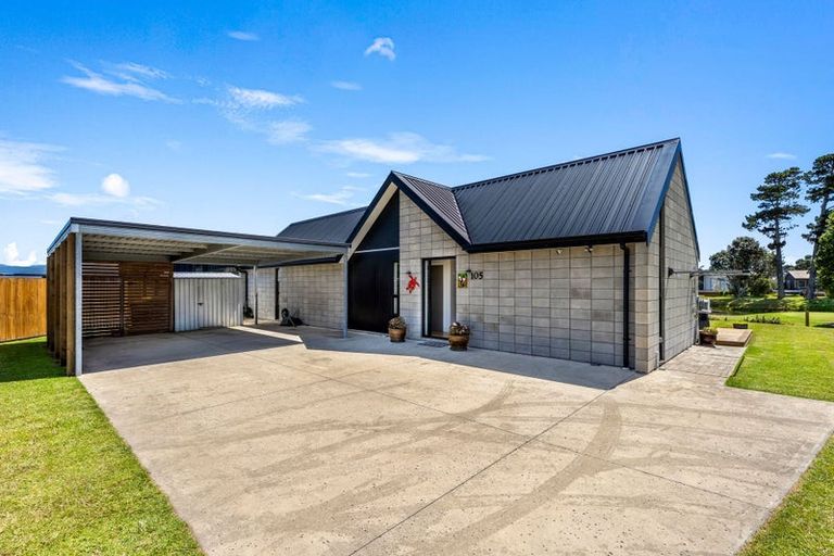 Photo of property in 105 Rangiora Crescent, Matarangi, Whitianga, 3592