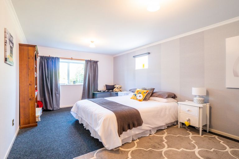 Photo of property in 2 Estuary Crescent, Fairfield, Dunedin, 9018