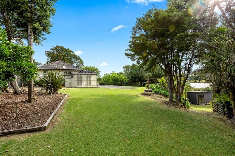 Photo of property in 2 Wharf Road, Te Atatu Peninsula, Auckland, 0610