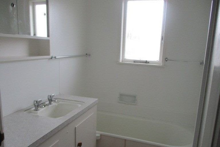 Photo of property in 12 Fenruss Street, Fairy Springs, Rotorua, 3015