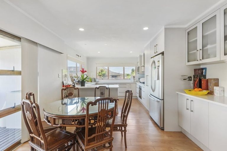 Photo of property in 7 Chip Grove, Sunnyhills, Auckland, 2010