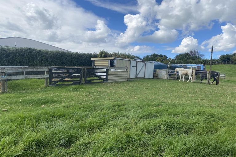 Photo of property in 21 Te Toro Road, Pollok, Waiuku, 2684