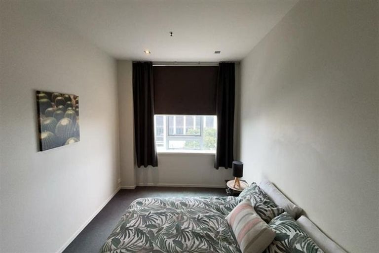 Photo of property in 22 Liardet Apartments, 201/22 Liardet Street, New Plymouth, 4310