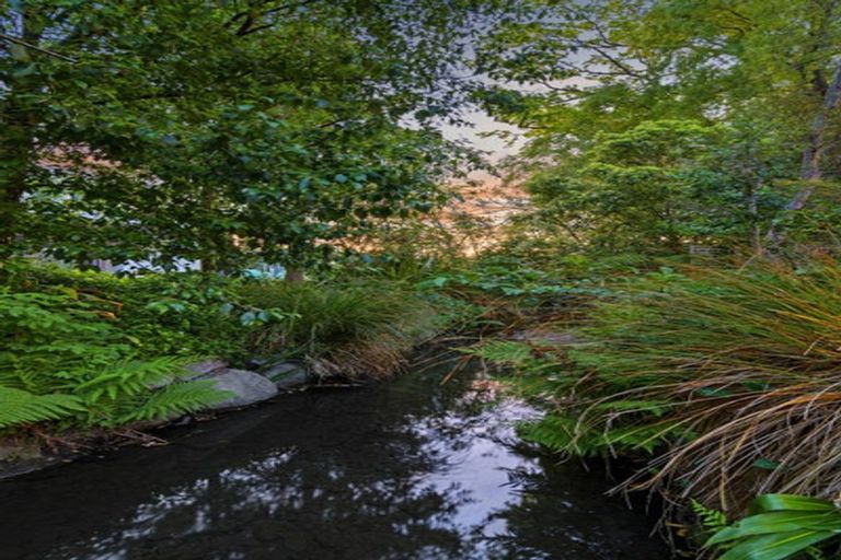 Photo of property in 32 Wai-iti Terrace, Burnside, Christchurch, 8052