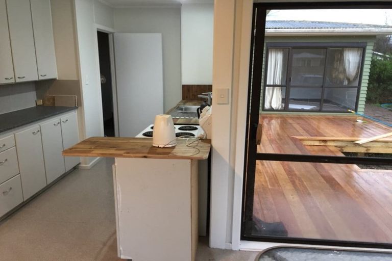 Photo of property in 59 Victoria Street, Carterton, 5713