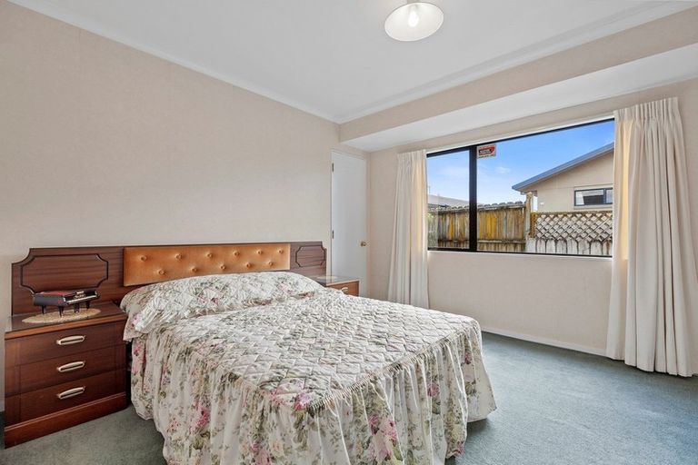 Photo of property in 12 Stableford Drive, Pyes Pa, Tauranga, 3112