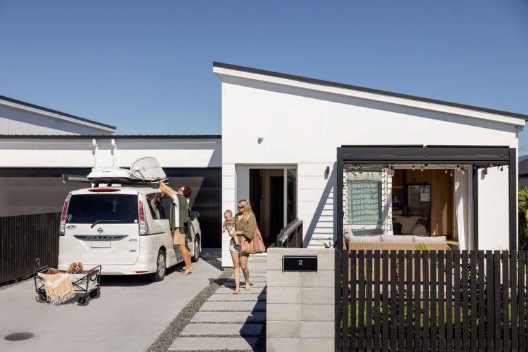 Photo of property in 2 Julie Lane, Papamoa, 3118