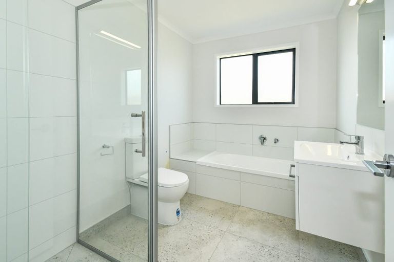 Photo of property in 3a Uatoto Road, Clarks Beach, 2122