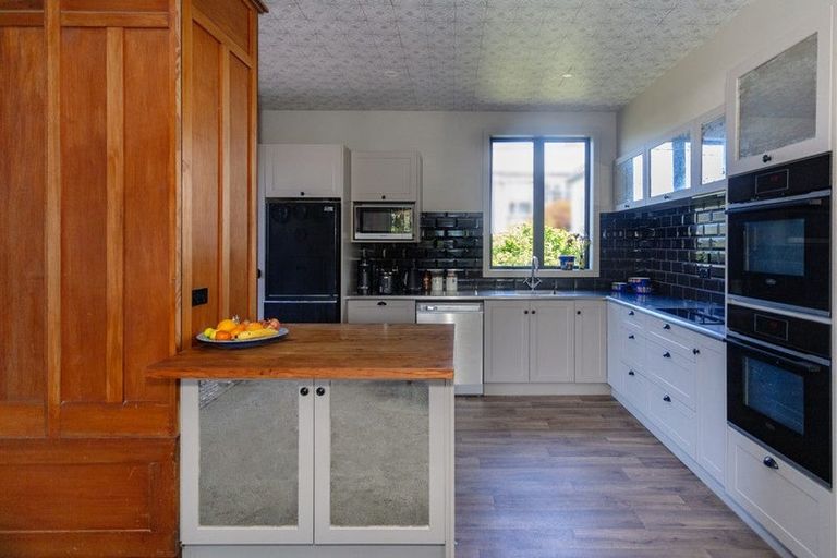 Photo of property in 11 Wharfe Street, South Hill, Oamaru, 9400