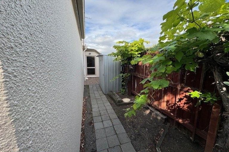 Photo of property in 591b Barbadoes Street, Edgeware, Christchurch, 8013