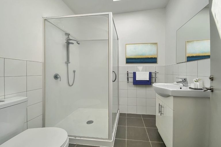 Photo of property in 5/35 Home Street, Mount Victoria, Wellington, 6011