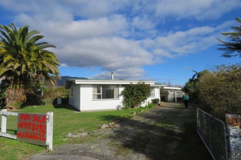 Photo of property in 2 Stewart Street, Waimangaroa, Westport, 7891