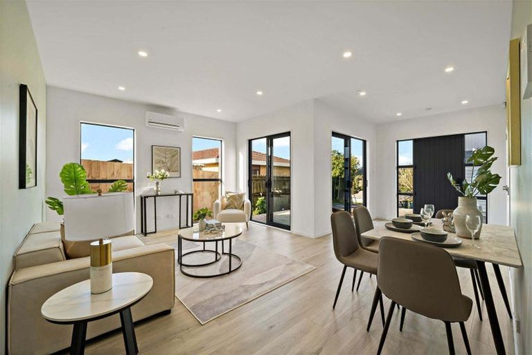 Photo of property in 14c Notre Dame Way, Albany, Auckland, 0632