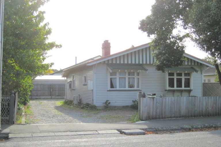 Photo of property in 243 Wilsons Road, Waltham, Christchurch, 8023