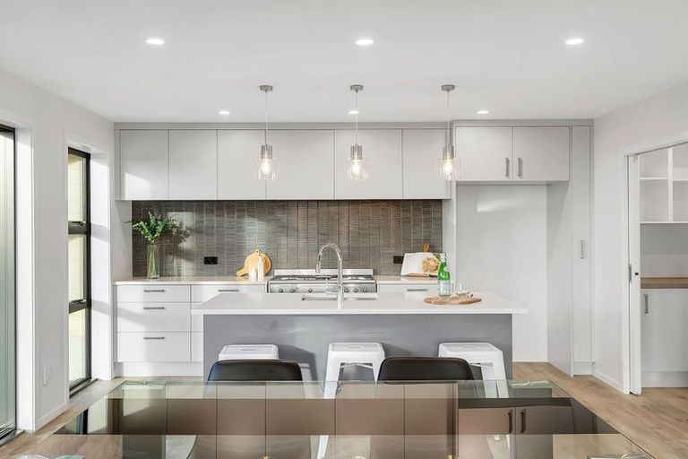 Photo of property in 68 Kakariki Grove, Waikanae, 5036