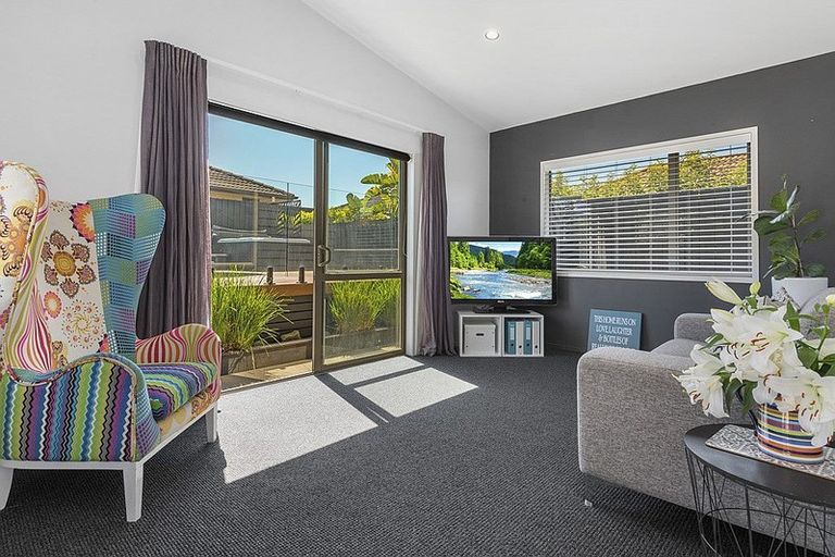 Photo of property in 47 Inverness Drive, Pyes Pa, Tauranga, 3112