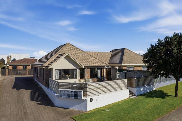 Photo of property in 10 Ranch Road, Mount Maunganui, 3116