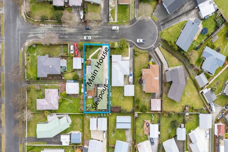 Photo of property in 4 Bremridge Place, Melville, Hamilton, 3206