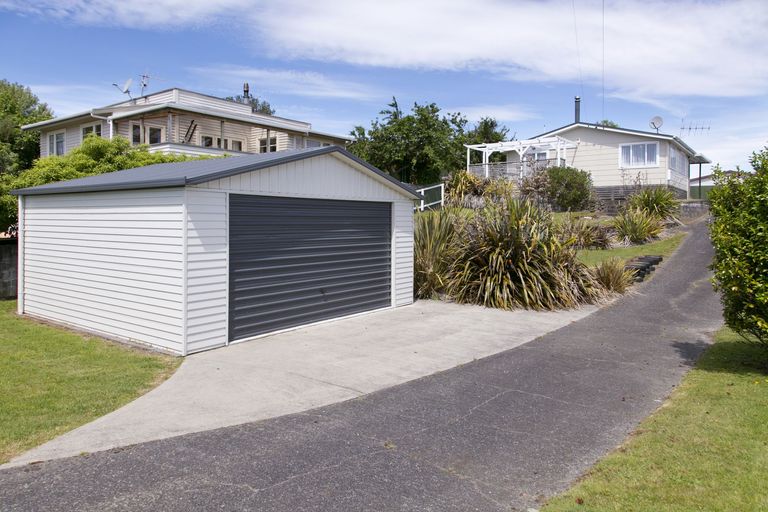 Photo of property in 17 Waitahanui Avenue, Taupo, 3330