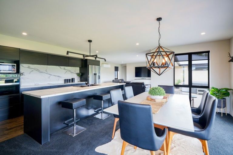 Photo of property in 14 Kakariki Way, Otatara, Invercargill, 9879