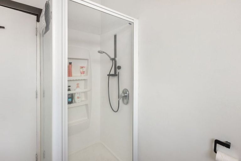 Photo of property in 15 Irving Street, Gore, 9710