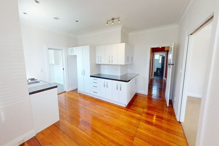 Photo of property in 21 Godwin Crescent, College Estate, Whanganui, 4500