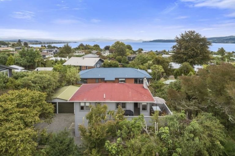 Photo of property in 5 Waihora Street, Taupo, 3330