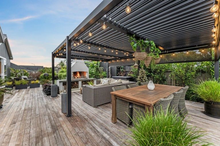 Photo of property in 61 Pitoitoi Drive, Riverhead, 0820