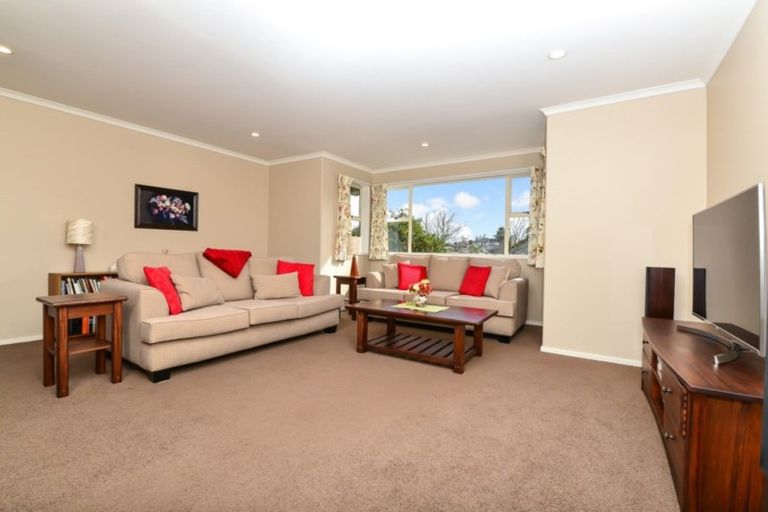 Photo of property in 8 Flora Way, Rototuna, Hamilton, 3210