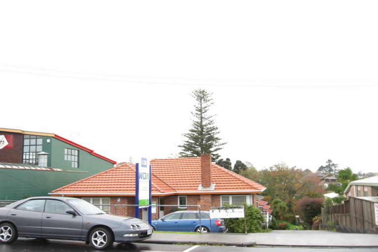 Photo of property in 1/28 Uxbridge Road, Mellons Bay, Auckland, 2014
