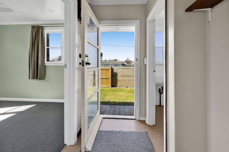 Photo of property in 31 Wilson Street, Waverley, 4510