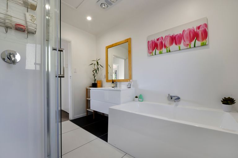 Photo of property in 59 The Ridgeway, Stoke, Nelson, 7011