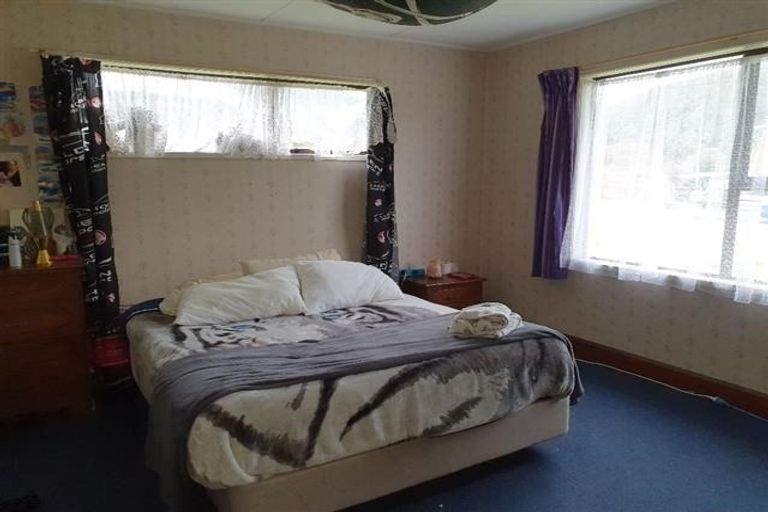 Photo of property in 50 Oxford Street, Taylorville, Greymouth, 7805