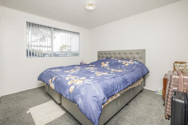Photo of property in 29 Othello Drive, Clover Park, Auckland, 2023