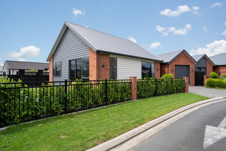 Photo of property in 10 Garland Lane, Leamington, Cambridge, 3432