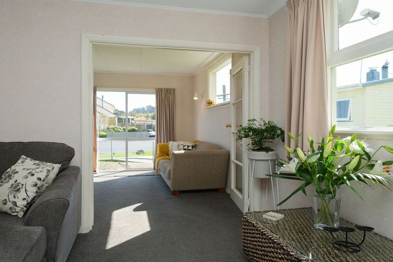 Photo of property in 112 Ashmore Street, Halfway Bush, Dunedin, 9010