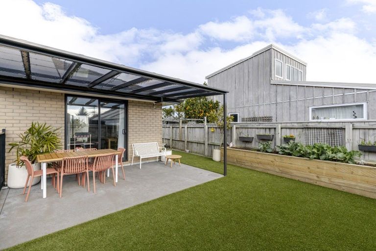 Photo of property in 261a Frankley Road, Ferndale, New Plymouth, 4310