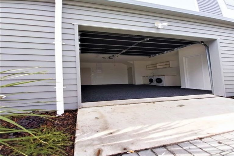 Photo of property in 588f Te Atatu Road, Te Atatu Peninsula, Auckland, 0610