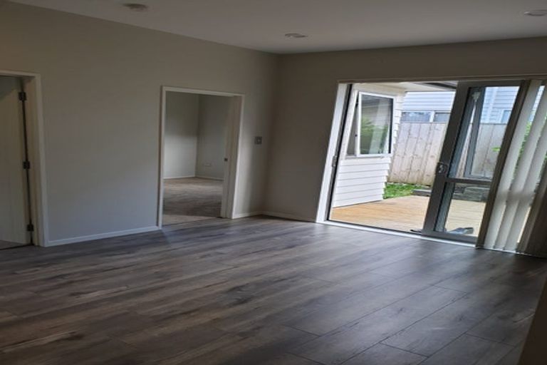 Photo of property in 218b Metcalfe Road, Ranui, Auckland, 0612